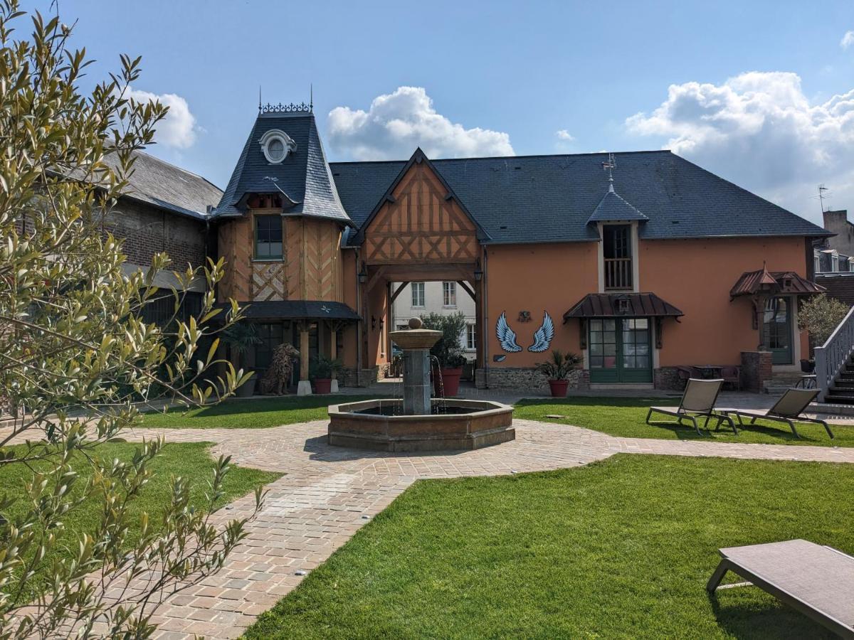 Hotel Et Spa Le Lion D'Or Пон-л'Эвек Экстерьер фото
